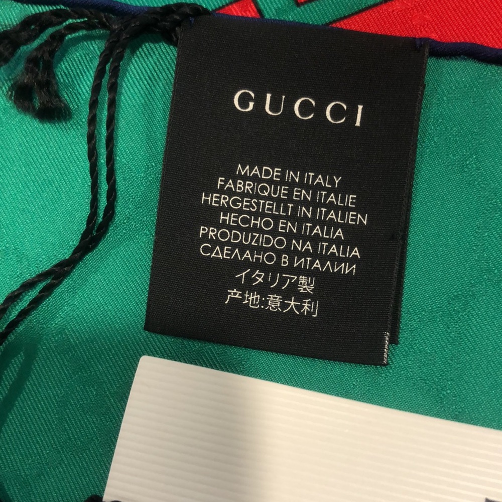 Gucci 100% silk scarf - Picture 6 of 6